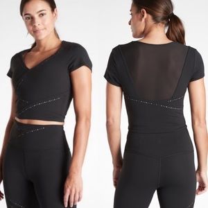 Athleta l NWT It’s A Wrap Workout Tee Size XL
